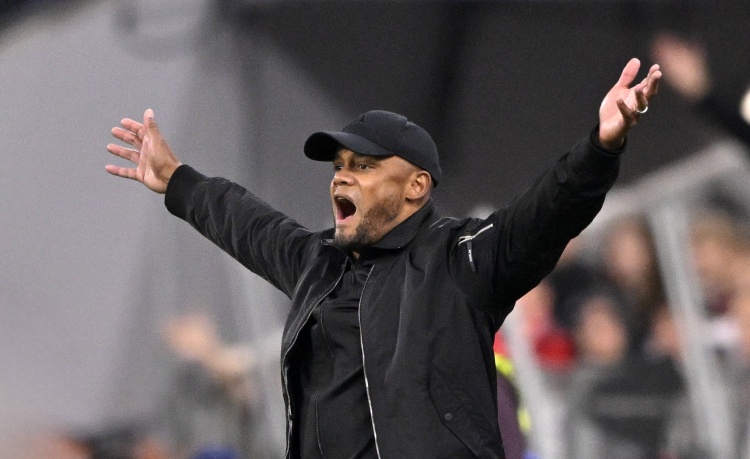 世界杯直播平台app下载-孔帕尼：由于名字和肤色，我们必须付出双倍的努力才能找到工作