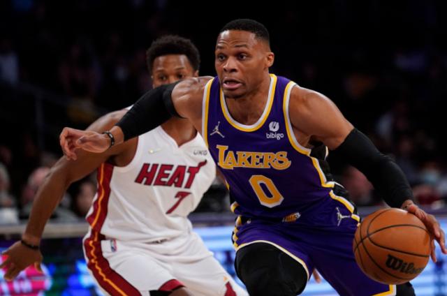 世界杯直播平台app下载-蒙克爆发韦少回暖 热火罚球断电助湖人逃出生天