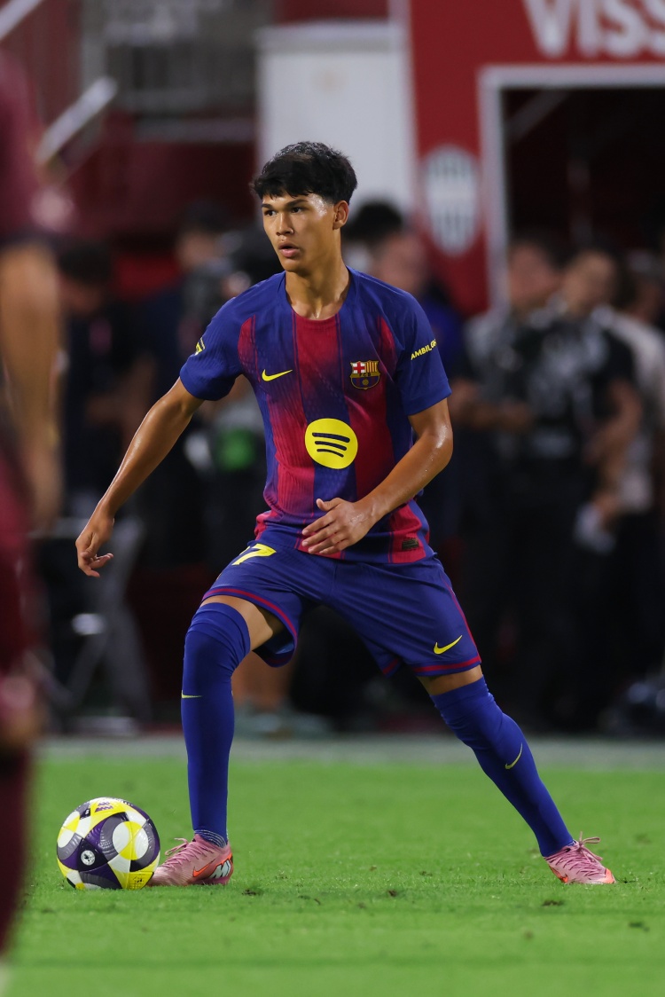 世界杯官方正版入口-每体：德罗感觉在巴萨无法实现抱负， 他看起来不会改变离队决定