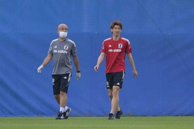 世界杯直播下载-日本队集结杜绝重蹈2016覆辙：击败阿曼中国拿6分！