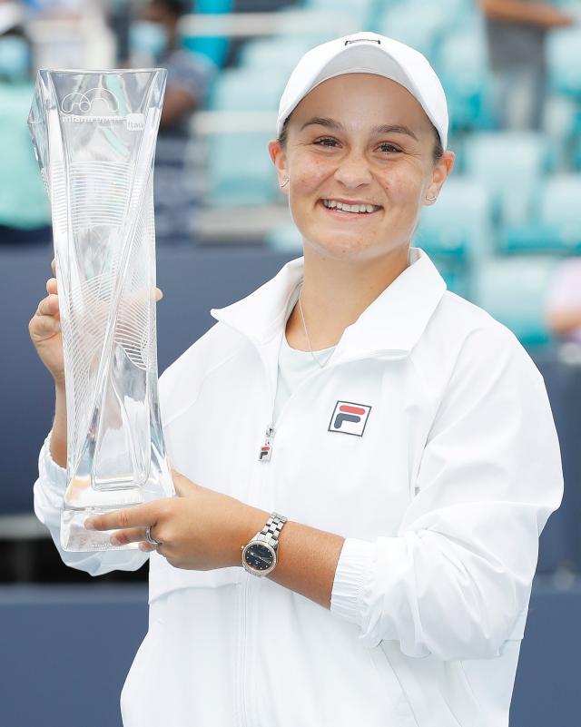 世界杯手机观看-巴蒂卫冕迈阿密含金量十足 守住第一剑指红土赛季